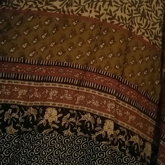 Patterned skirt - Picture 2 of 4